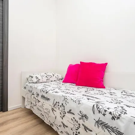 Oasis By Ziira Apartment